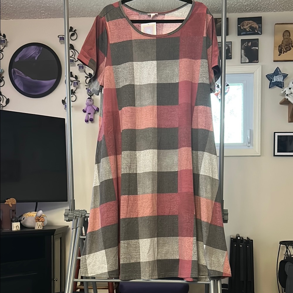 NWT LULAROE JESSIE DRESS 3X FROM A NONSMOKING/PET FRIENDLY HOME